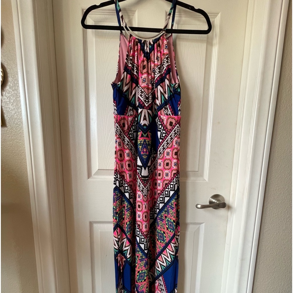 Dress - Picture 3 of 10